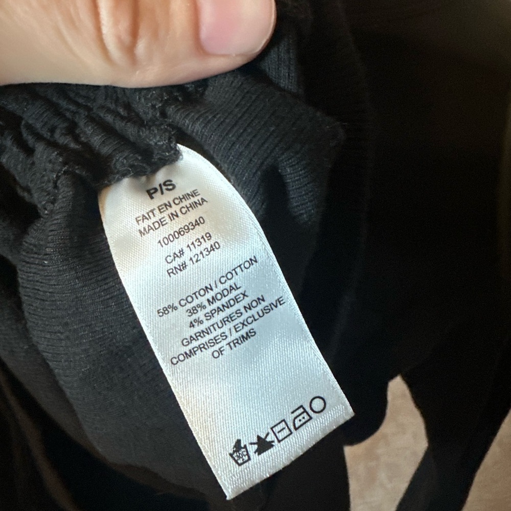Dynamite Black Ruched Long Sleeve Top - Picture 6 of 7